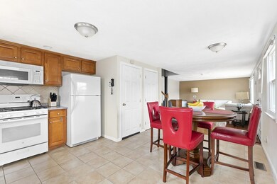 32 Kathleen Rd, Brockton, MA 02302 - photo 4