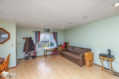 03-IMG_5448_Living Room_SSW