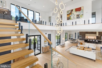 1733 Chain Bridge Rd, McLean, VA 22102 - photo 3