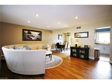 1085 Kevin Dr, Akron, OH 44313 - photo 2