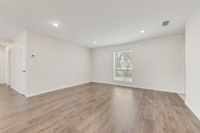 1222 Athens Dr, Mesquite, TX 75149 - photo 6