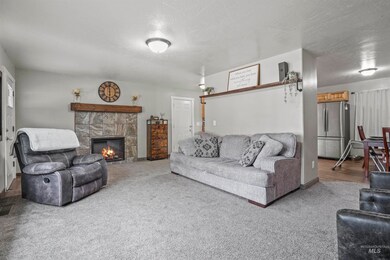 2270 Conant Dr, Burley, ID 83318 - photo 2