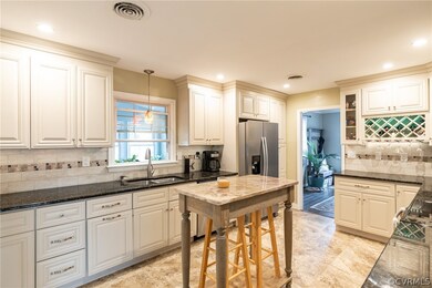 NEW kitchen! Tile floor, new cabinets, new applian