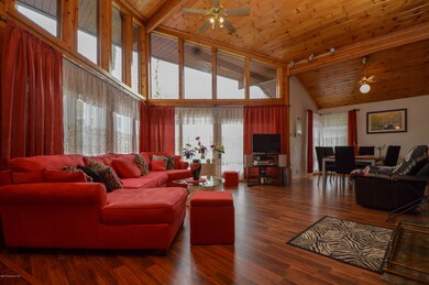 252 Four Seasons Dr, Drums, PA 18222 - photo 4