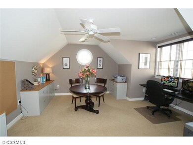 Executive Office/Suite - Bright, Open 16 x 12 Spac