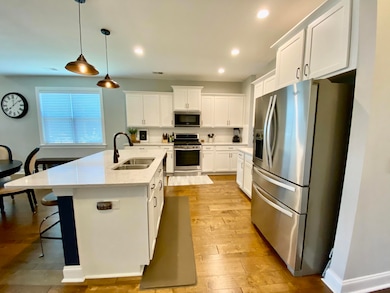 F9C5B09C-D344-4A24-B4BB-D71FDC71FD89_1_2