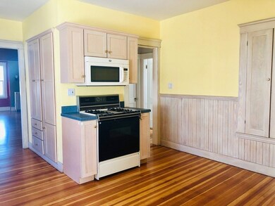 24 Saltonstall Pkwy unit 1, Salem, MA 01970 - photo 4