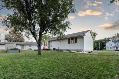 594 Griswold St, Rossville, KS 66533 - photo 2