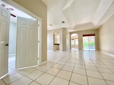 4851 NW 112th Ct, Doral, FL 33178 - photo 4