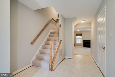 2542 James Maury Dr, Herndon, VA 20171 - photo 3