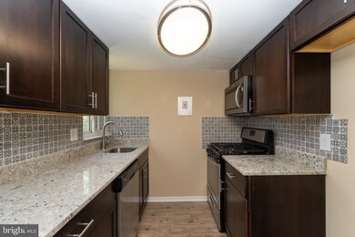 10518 Faulkner Ridge Cir, Columbia, MD 21044 - photo 7