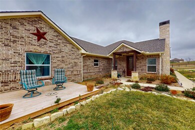 1019 Justin Dr, Springtown, TX 76082 - photo 4