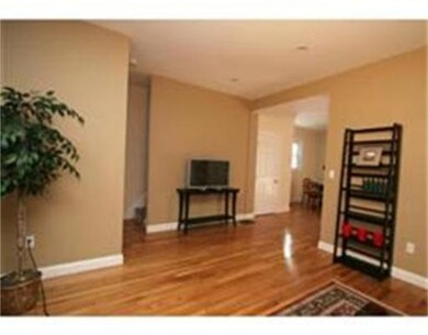 256 Columbia St unit 1, Cambridge, MA 02139 - photo 2