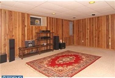 127 Laurel Ln, Broomall, PA 19008 - photo 5