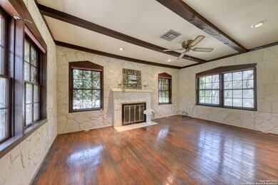 19002 Scenic Loop Rd, Helotes, TX 78023 - photo 6