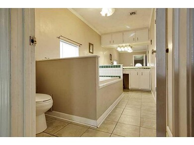 Master Bath/Spa.