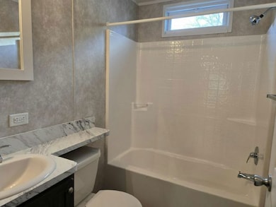 454 Warbler Ln unit 454, Madison, WI 53704 - photo 6