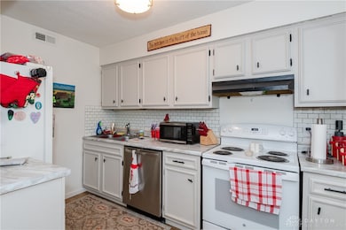 7815 N Main St unit 14, Dayton, OH 45415 - photo 5