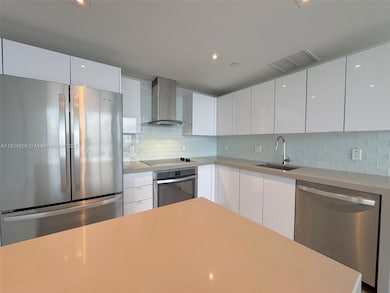 CANVAS unit 3216, Miami, FL 33132 - photo 5