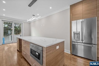 211 Warwick Ave unit 1, Fort Lee, NJ 07024 - photo 5