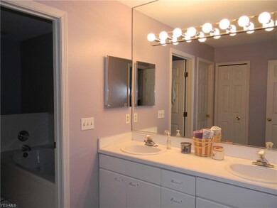 625 Fairfield Ln, Aurora, OH 44202 - photo 7