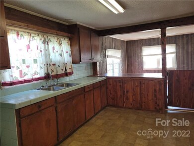 502 W Union St, Marshville, NC 28103 - photo 5