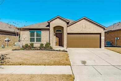 308 Lemon Mint Ln, Denton, TX 76210 - photo 2