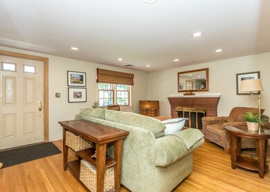 40 Sparkill St, Waltham, MA 02452 - photo 5