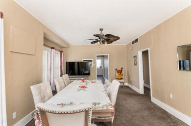 DiningArea