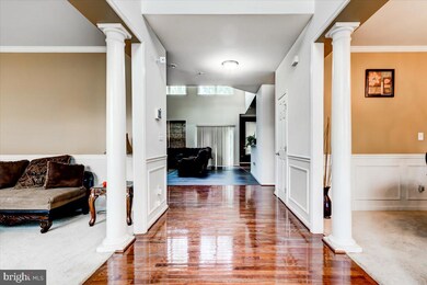 7434 Tottenham Dr, White Plains, MD 20695 - photo 5