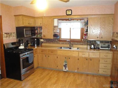 41 7th Ave, North Tonawanda, NY 14120 - photo 7