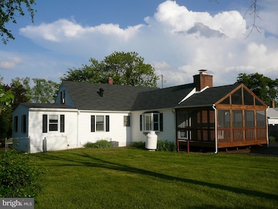 1608 Bragg Rd, Fredericksburg, VA 22407 - photo 2