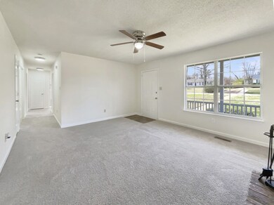 1421 Bradshaw Dr, Columbia, TN 38401 - photo 4