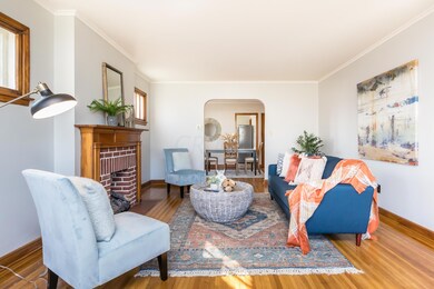 587 Fallis Rd-07