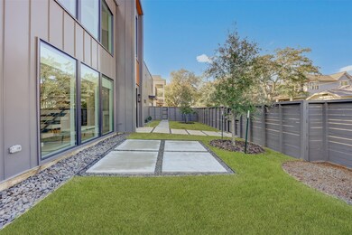 730 E 19th St, Houston, TX 77008 - photo 6