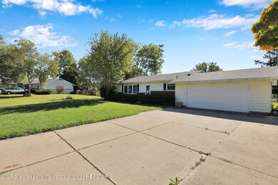 4311 Woodhaven Dr, Lansing, MI 48917 - photo 5