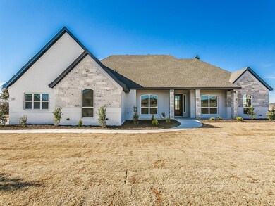 235 Harvard Ln, Springtown, TX 76082 - photo 2