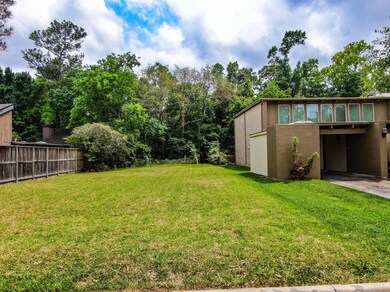 12 Pine Creek Ln Ln, Houston, TX 77055 - photo 4