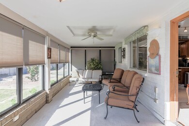 1237 W Lobo Ave unit 3, Mesa, AZ 85202 - photo 3