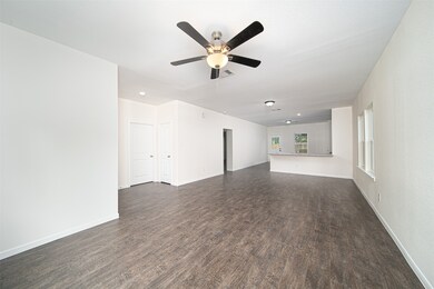 6814 Bethune Dr, Houston, TX 77091 - photo 3