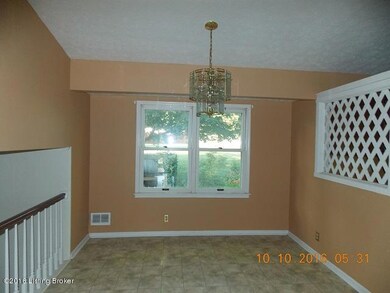 6801 Creedmoor Ct, Louisville, KY 40228 - photo 5