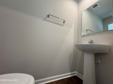 3170 Edgehill Dr, Navassa, NC 28451 - photo 3