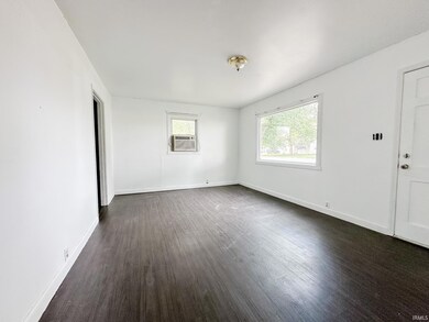 1216 E 3rd St, Mount Vernon, IN 47620 - photo 4