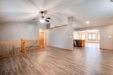 611 E 41st Ave, Hutchinson, KS 67502 - photo 2