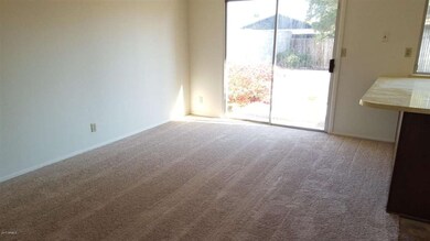 06 - Dining Area