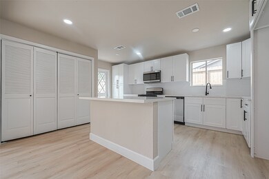 107 N Jane St, Alvin, TX 77511 - photo 6