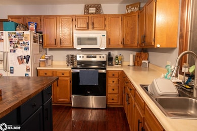 1939 Gladstone St, Ottumwa, IA 52501 - photo 7