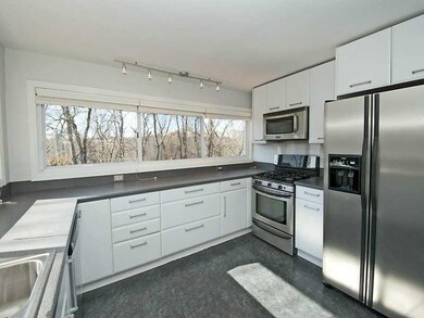 Cafeteria/Kitchen. Light and Bright Kitchen Offers