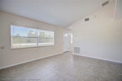 1039 Rebel Ave, Lake Placid, FL 33852 - photo 5