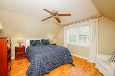 843 N Summit St, Wheaton, IL 60187 - photo 7